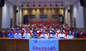 9c82e2de98a604a40625f73406a00c7